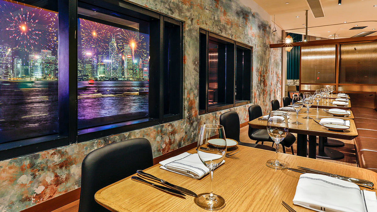 14 person Private Room - New Year's Eve Fireworks 2025 - Private Party Space at MOA Dining-Best view in Hong Kong! (up to 14 persons) 新年煙花匯演  最佳維港海景餐廳 MOA Dining私人包廂