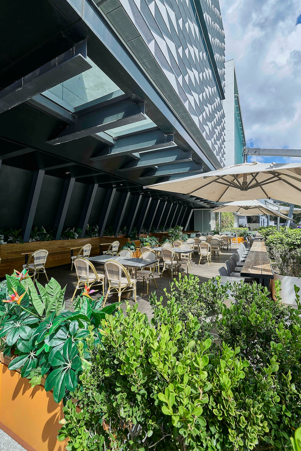 DECK Area - NYE Fireworks Party at INK Cafe Group Package (2-3  persons Reserved Table in Deck Area section "I" ) 新年煙花匯演 最佳維港海景露天餐廳 INK (2-3人枱)